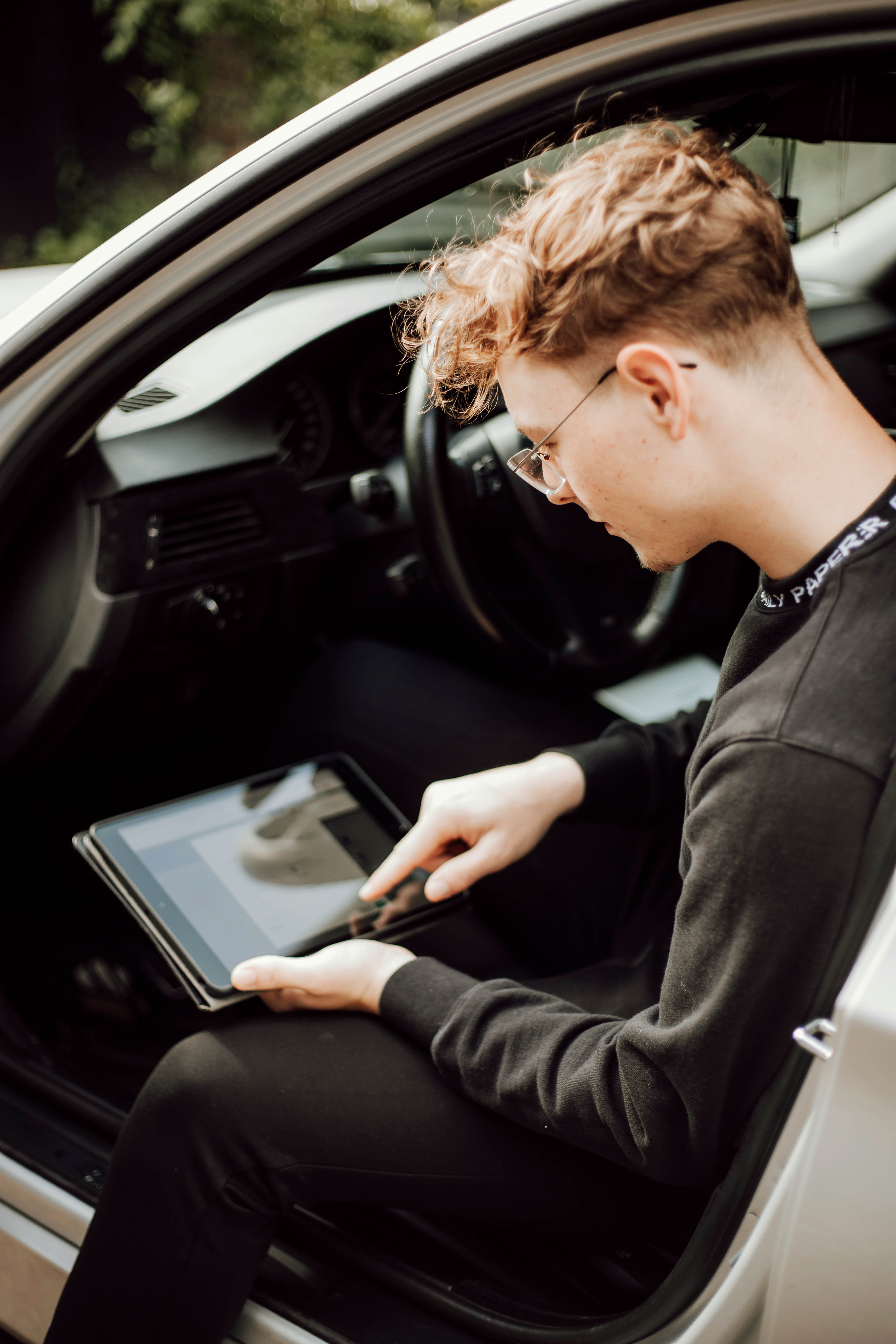 Ophaal & Breng Service - De Looze Telecom